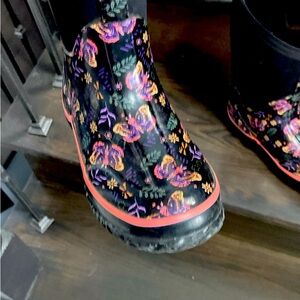 Storm girls rain boots by Cougar pink butterflies
